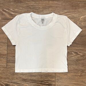 Aritza Sunday Best Classic White Short Sleeve Cropped Tee EUC Women's Size Med